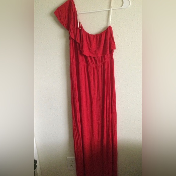 Forever21 Ruffled One-Shoulder Dress - Picture 2 of 4